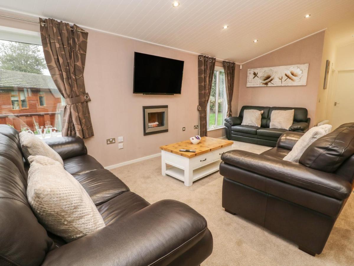 3 The Fairway Villa Cottingham  Exterior foto